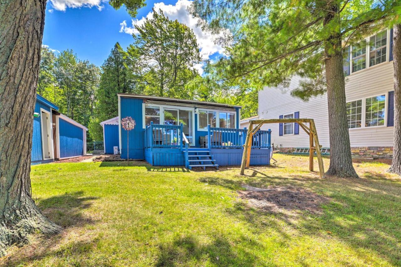 East Tawas Lakefront Getaway With Kayaks And Deck Exterior photo